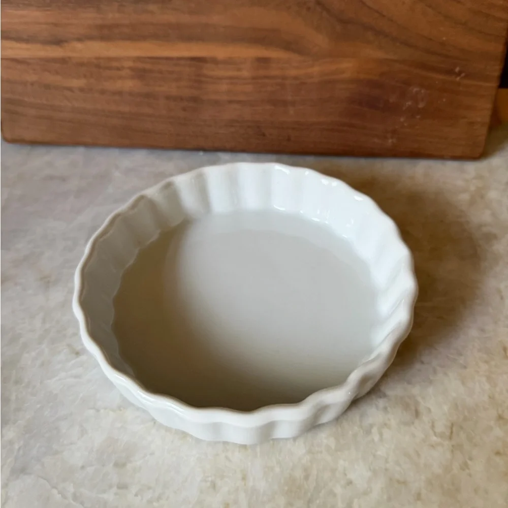 Sur La Table tart dish